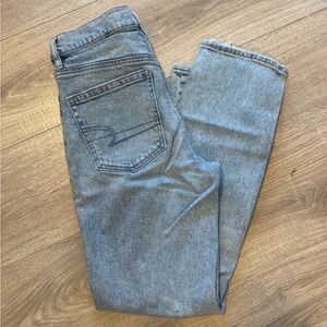 American Eagle Outfitters Light Blue Super High-Rise Ankle Straight Jeans size 4